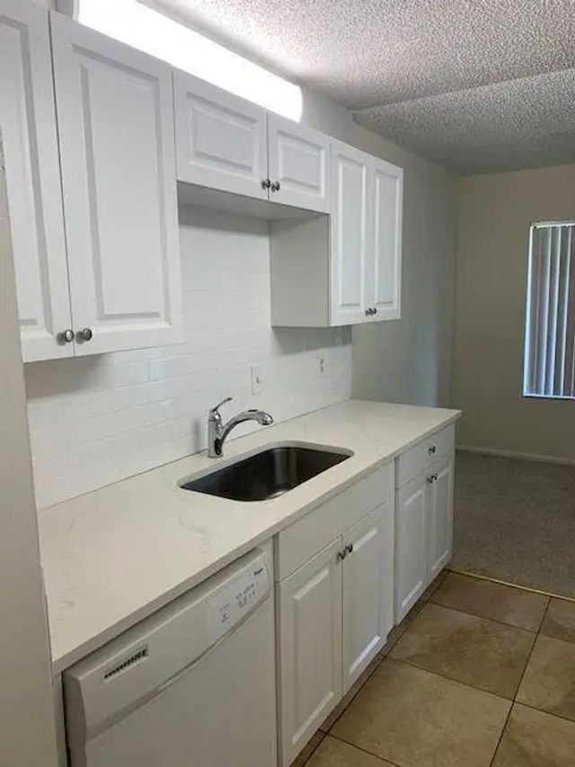 3 of 12 - 150 Pineview Road #b8, Jupiter, FL