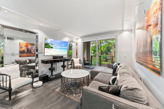 17145 N Bay Road #4106, Sunny Isles Beach