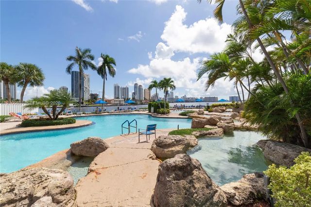 2 of 40 - 19195 Ne 36th Court #802, Aventura, FL