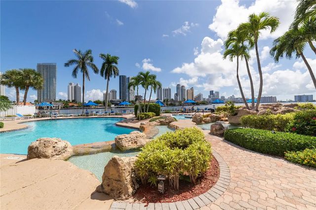 3 of 40 - 19195 Ne 36th Court #802, Aventura, FL
