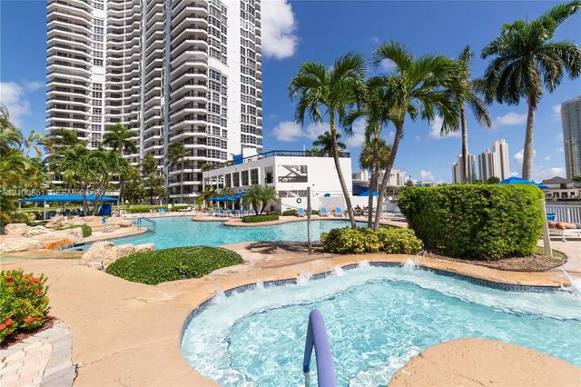 4 of 40 - 19195 Ne 36th Court #802, Aventura, FL