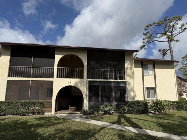 131 Lake Pine Circle #d2, Greenacres