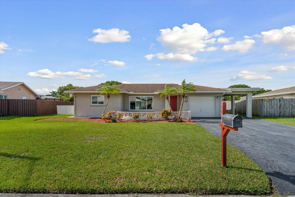 9704 Nw 67th Street, Tamarac