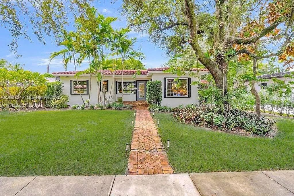 364 Navarre Drive, Miami Springs