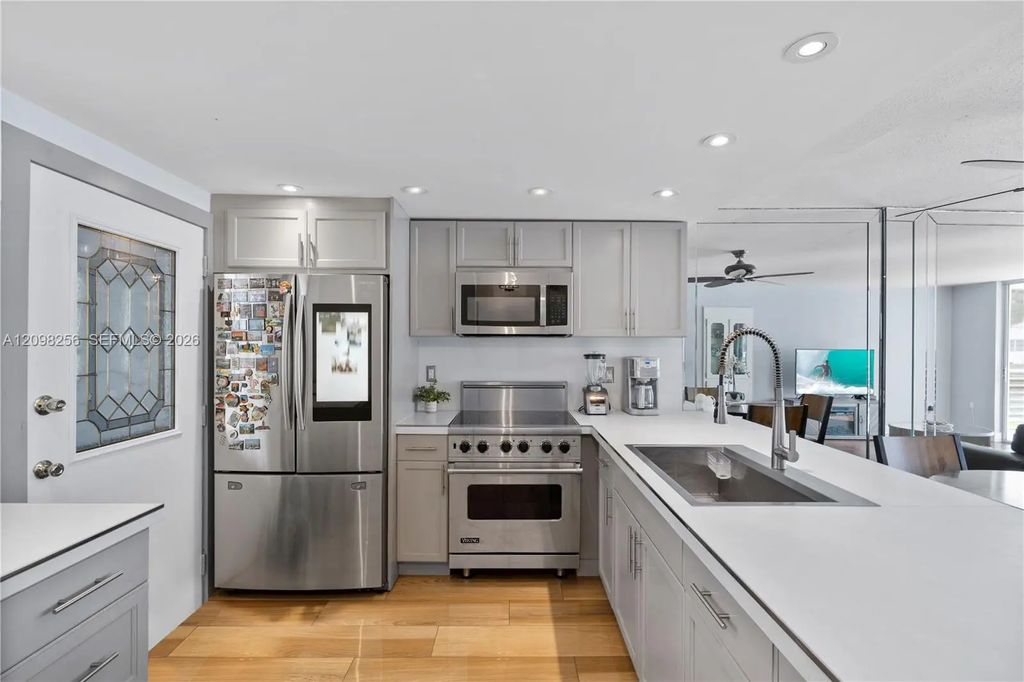 3750 Ne 170th Street #100, North Miami Beach