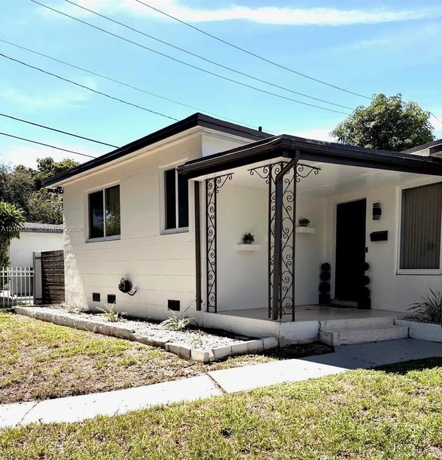 2 of 30 - 12520 Ne 1st Court, North Miami, FL