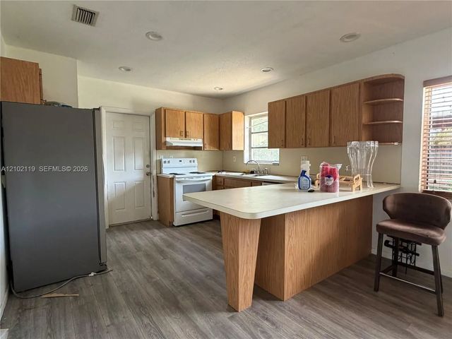 5 of 30 - 19700 Sw 87th Place, Cutler Bay, FL