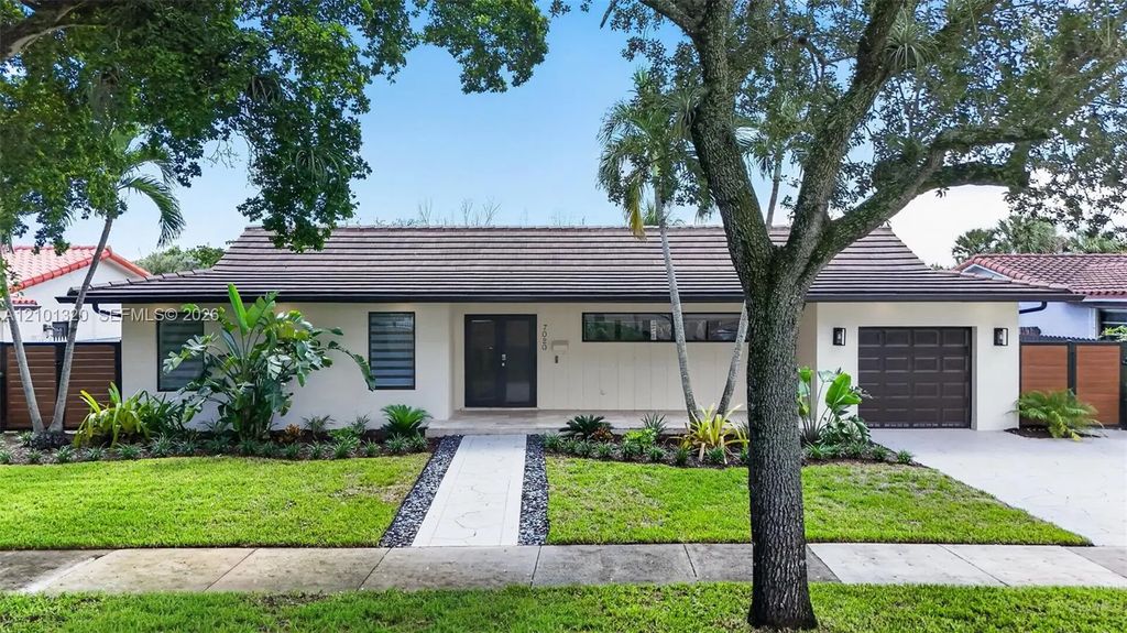 7020 Bamboo Street, Miami Lakes