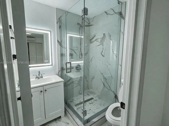 3 of 27 - 2026 Sw 137th Place, Miami, FL