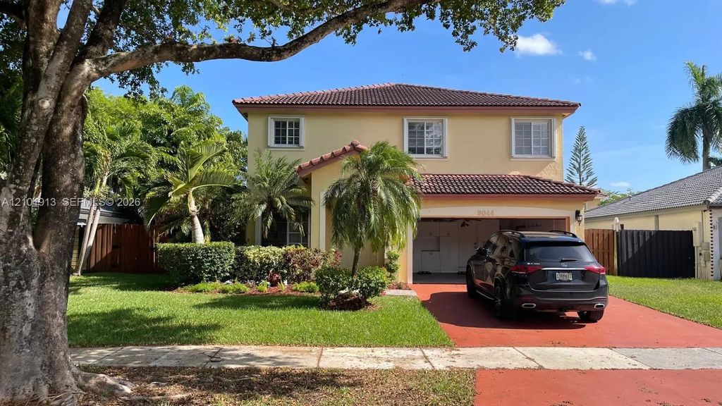 9044 Sw 212th Lane, Cutler Bay