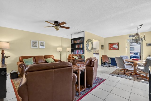 4 of 26 - 542 Monaco Way, Delray Beach, FL