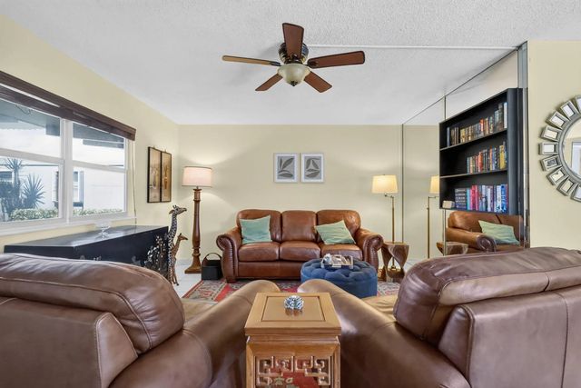 5 of 26 - 542 Monaco Way, Delray Beach, FL