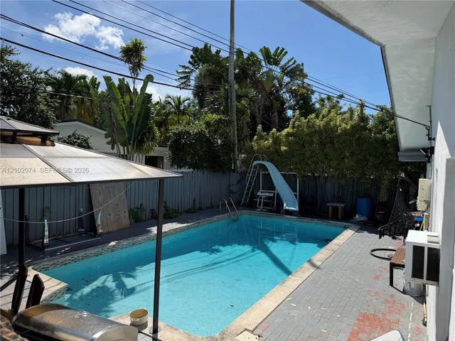 5 of 5 - 3501 Sw 67th Avenue, Miami, FL