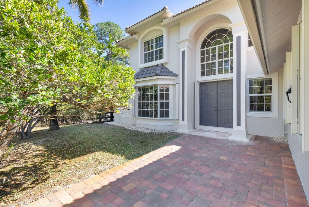 13974 Wind Flower Drive, Palm Beach Gardens