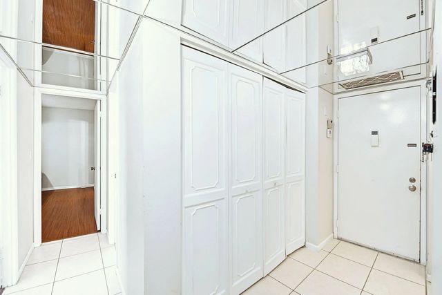 5 of 39 - 7051 Environ Boulevard #534, Lauderhill, FL