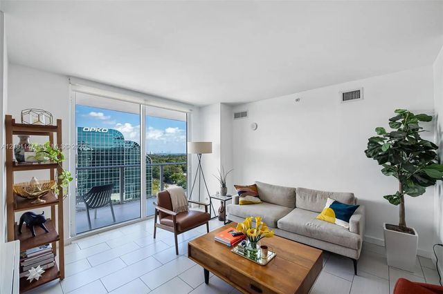3 of 28 - 4250 Biscayne Boulevard #1605, Miami, FL