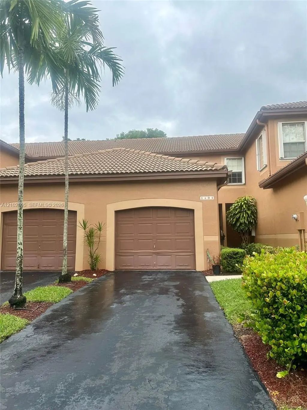 1401 Veracruz Lane, Weston