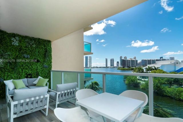 3330 Ne 190 Street #516, Aventura