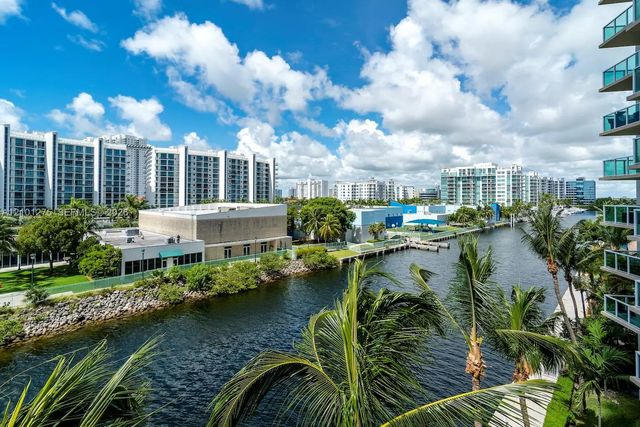 5 of 34 - 3330 Ne 190 Street #516, Aventura, FL