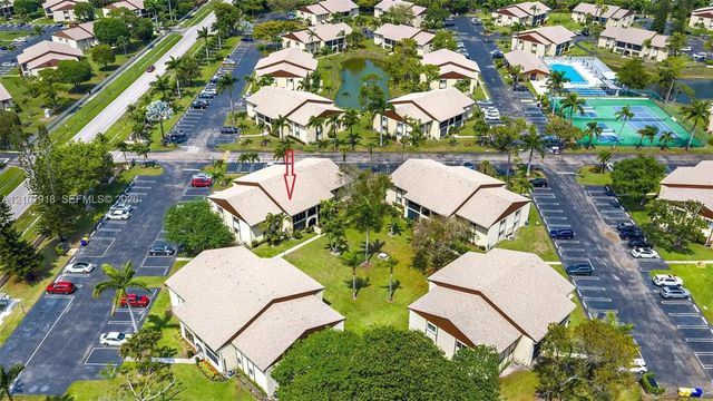 3 of 28 - 301 Pine Ridge Circle #c-1, Greenacres, FL