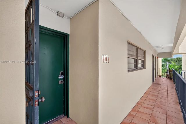 3 of 19 - 525 Coral Way #403, Coral Gables, FL