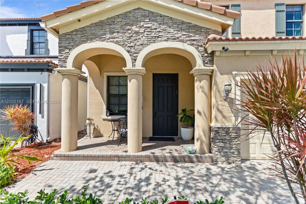 19244 Ne 9th Place, Miami