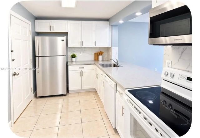 2 of 13 - 9611 Sw 77th Avenue #108a, Miami, FL