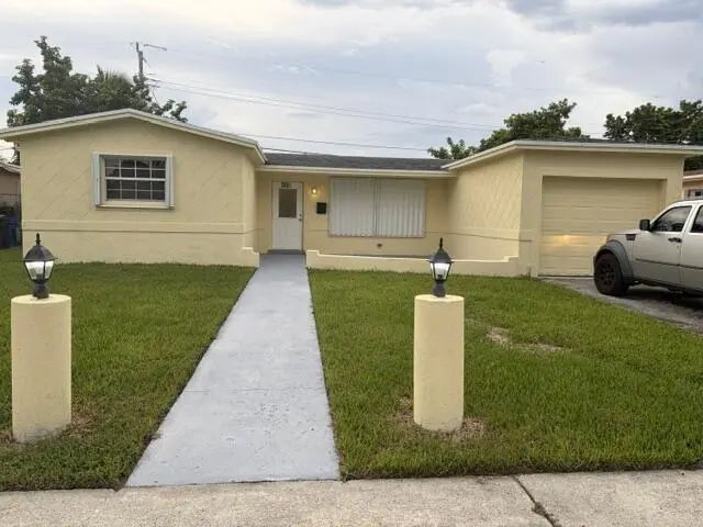 3921 Nw 35th Terrace, Lauderdale Lakes