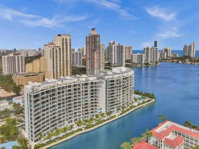 3 of 22 - 3300 Ne 188th Street #210, Aventura, FL