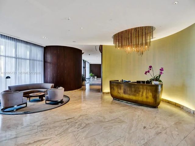 5 of 22 - 3300 Ne 188th Street #210, Aventura, FL