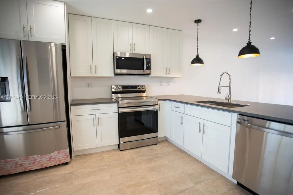 2615 Sw 74th Terrace, Davie