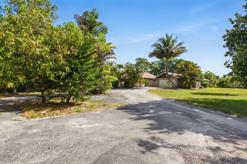 16319 E Burns Drive E #a, The Acreage