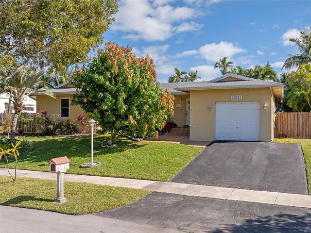 20565 Sw 80th Place, Cutler Bay