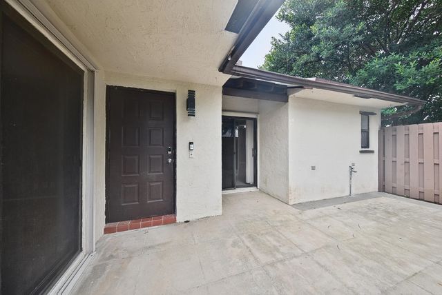 3402 Waterview Circle #b, Palm Springs