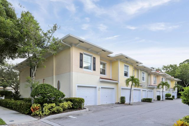 2 of 43 - 776 Dakota Drive #106, Jupiter, FL