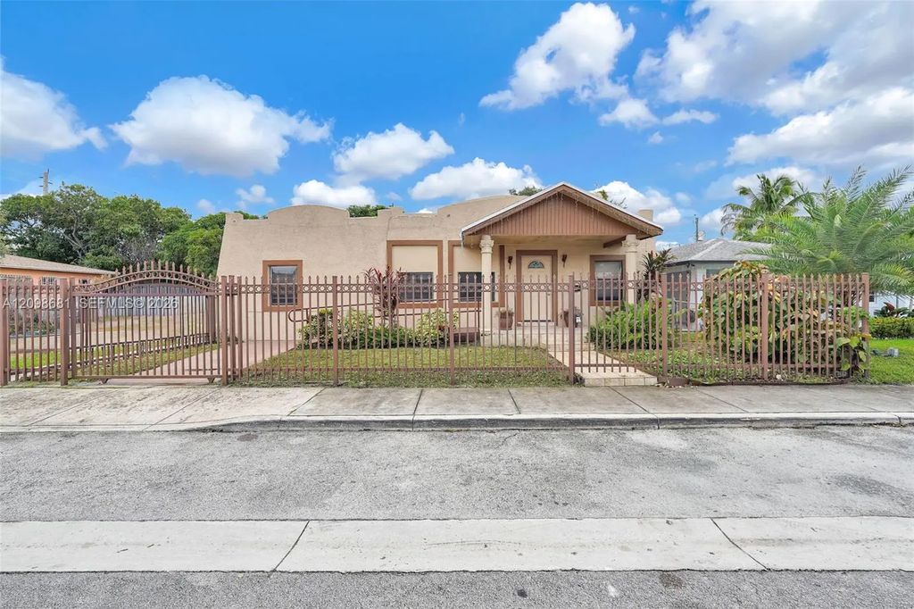 520 Nw 49th Street #1, Miami