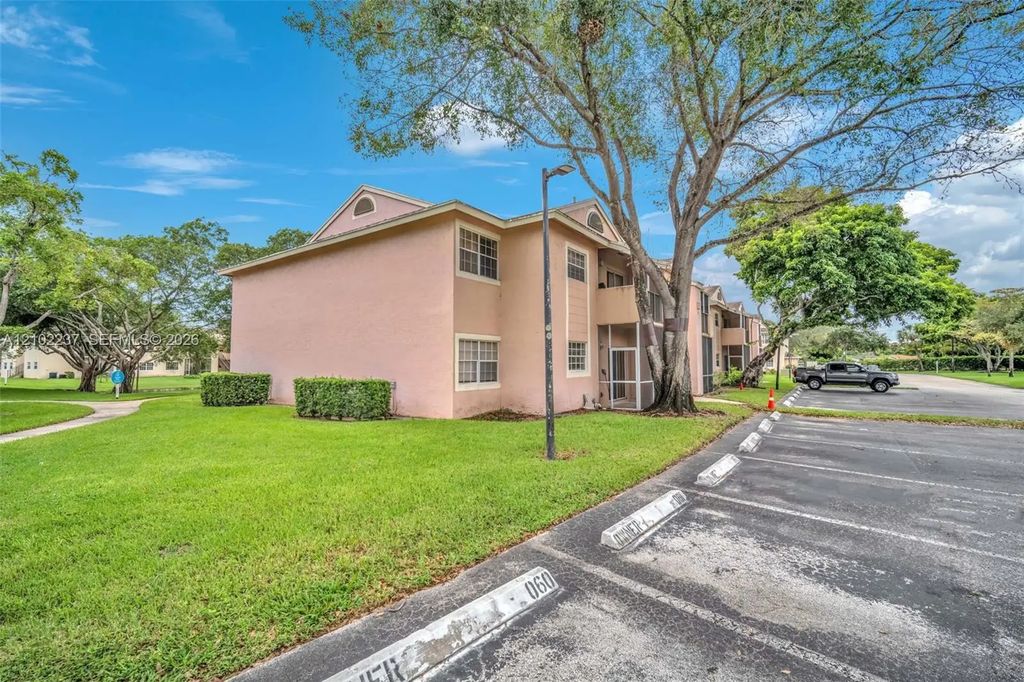 840 Cypress Park Way #m3, Deerfield Beach
