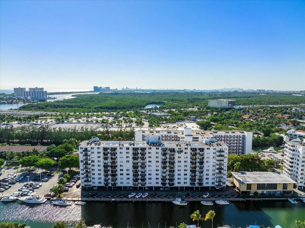 3703 Ne 166th Street #701, North Miami Beach