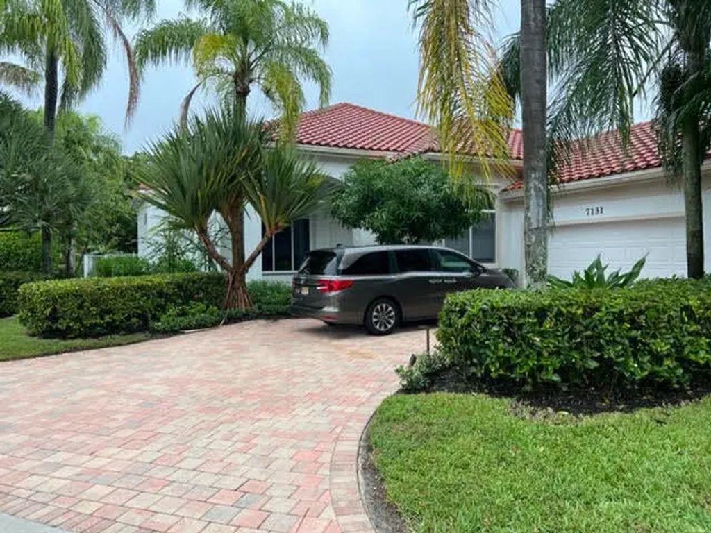 7131 Mallorca Crescent, Boca Raton