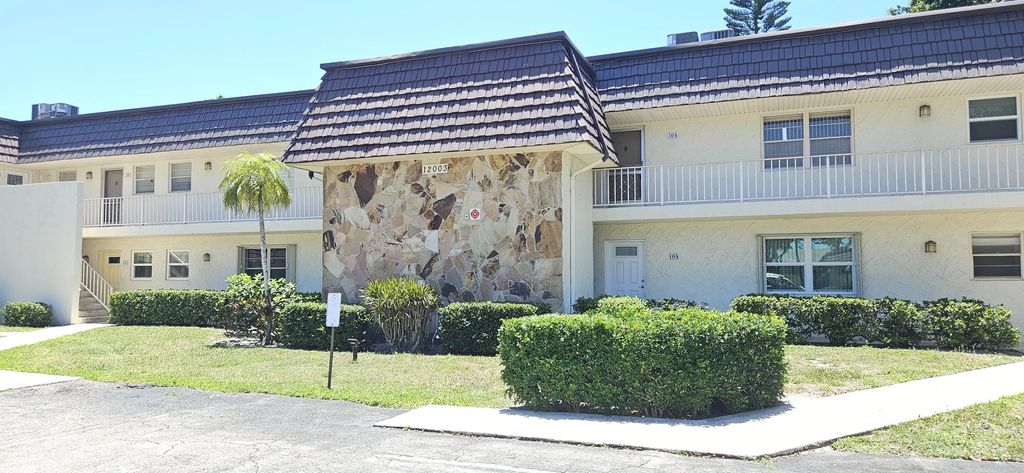 12003 Poinciana Boulevard #204, Royal Palm Beach