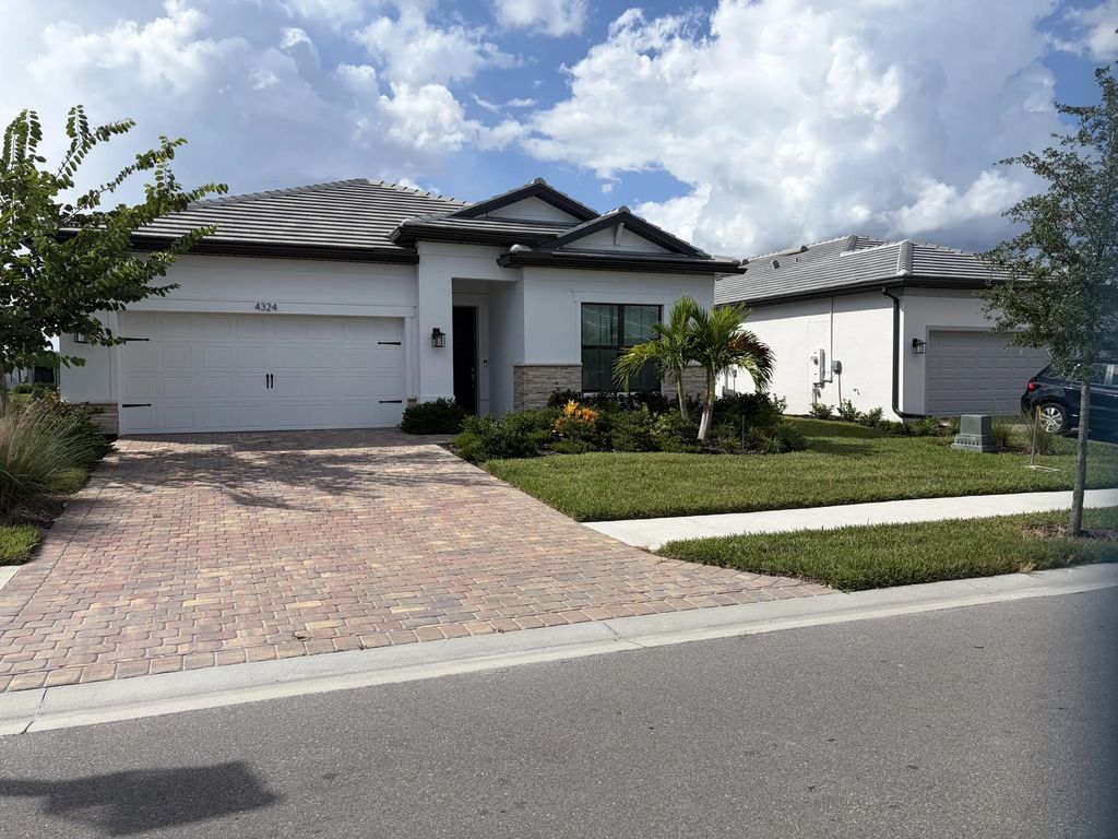 4324 Annapolis Avenue, Ave Maria