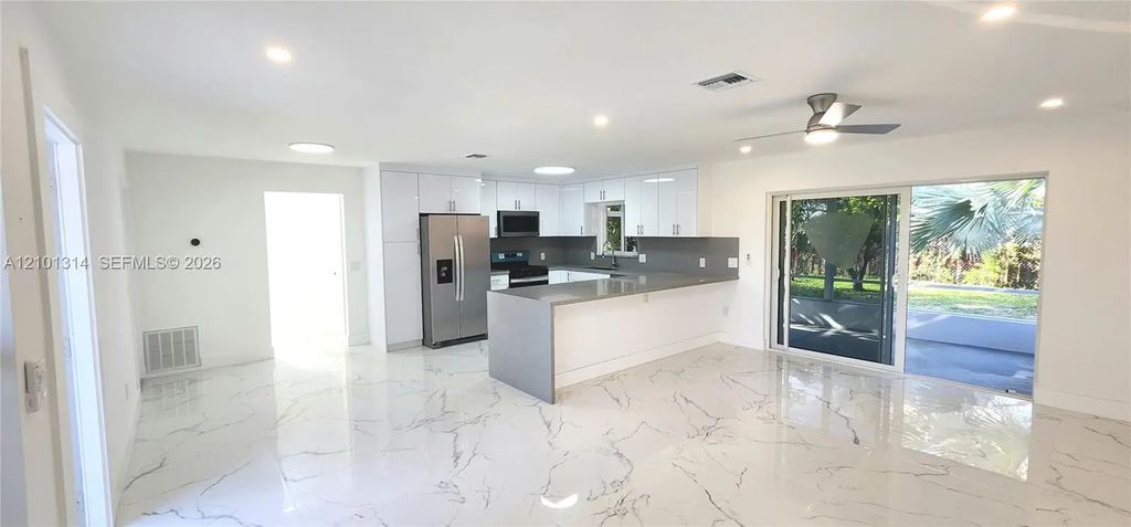 9671 Nw 25th Court, Sunrise
