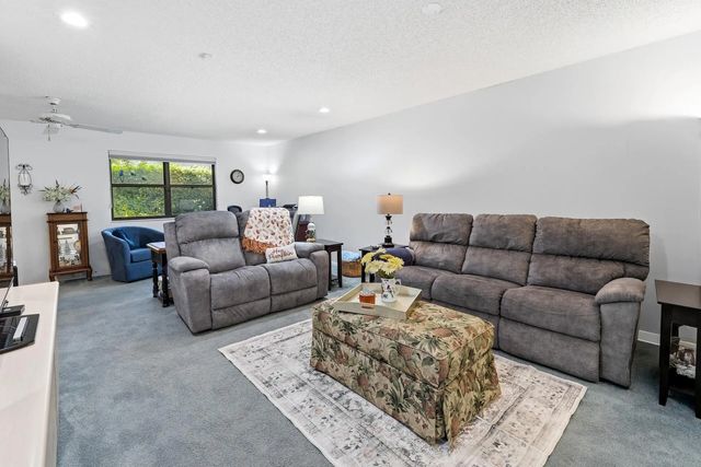 4 of 28 - 259 Deerfield Court, Royal Palm Beach, FL