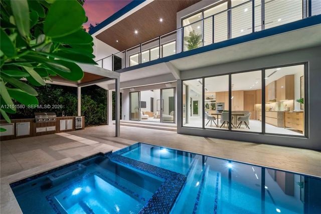 4125 Nw 5th Avenue, Miami