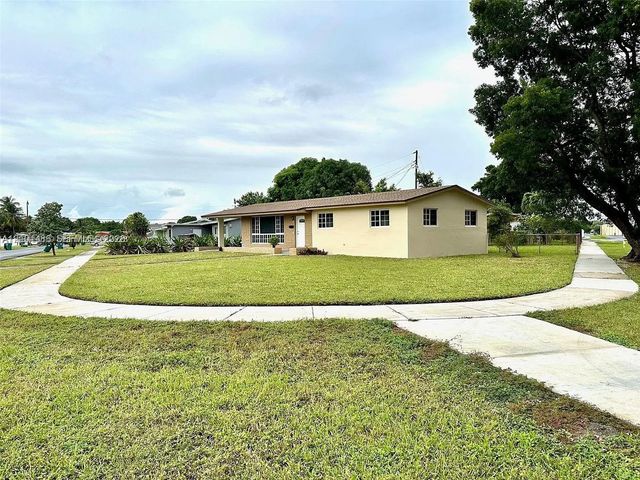 821 Nw 173rd Terrace, Miami Gardens