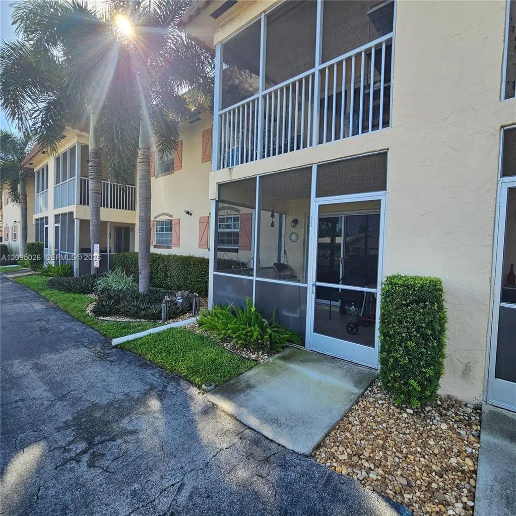 101 E Mcnab Road #204, Pompano Beach
