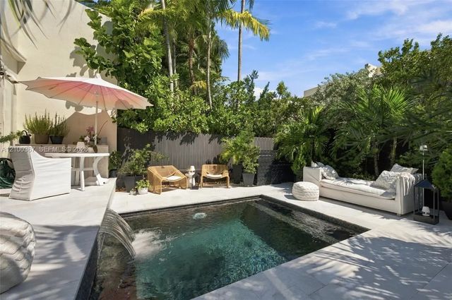 2 of 36 - 3151 New York Street #3151, Miami, FL