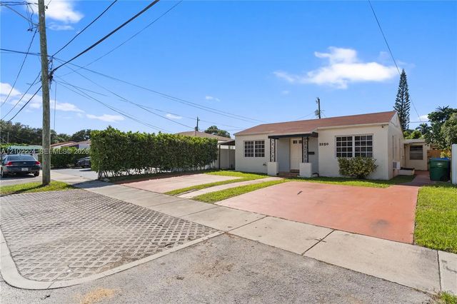 3 of 50 - 3250 Nw 14th Terrace, Miami, FL