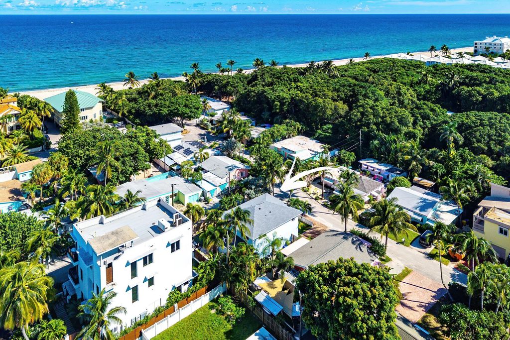 15 East Avenue, Boynton Beach