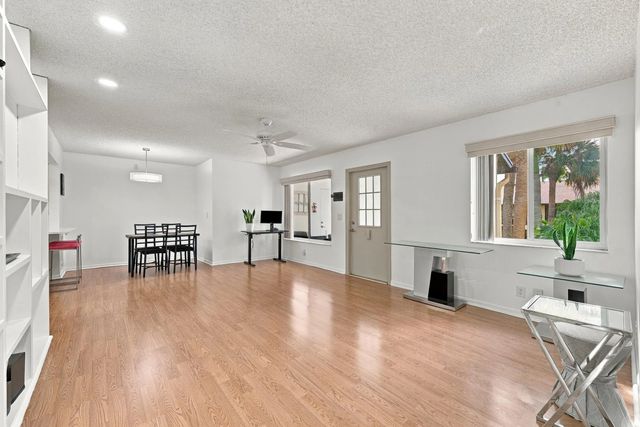 4 of 35 - 313 Pine Ridge Circle #c-2, Greenacres, FL